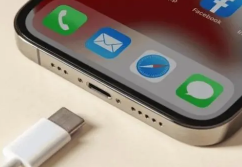 锦屏苹果15维修分享iPhone15改USB-C接口后能和安卓用户互借充电器吗 